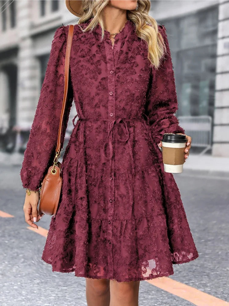Francesca™ | Broderet Kjole med Gennemsigtige Stoffer og Femme Fatale-charme