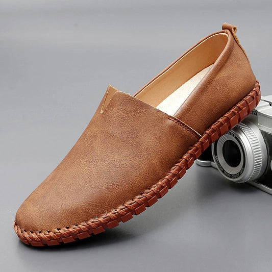 Reno | Herre Slip-Ons | Moccasin Slip‑On | Håndsyet Sål | Minimalistisk & Åndbar | Casual Komfort