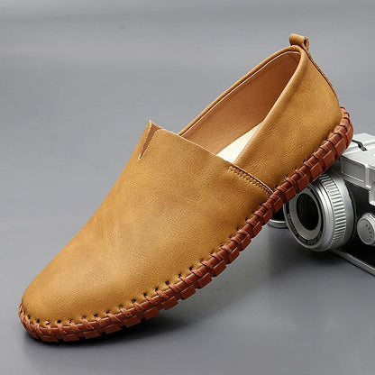Reno | Herre Slip-Ons | Moccasin Slip‑On | Håndsyet Sål | Minimalistisk & Åndbar | Casual Komfort