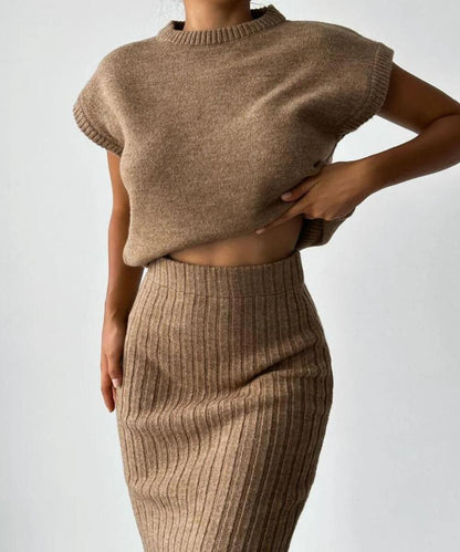 Nérina™ | Damer Ribstrikket To-Delts Sæt | Ærmeløs Top Og Midinederdel I Minimalistisk Stretchstil