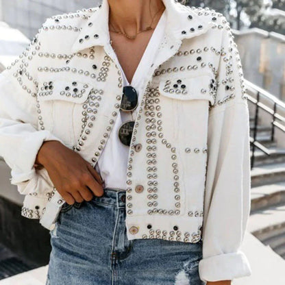 Vespera™ | Edgy Denimjakke med Nitter til Damer | Vintage Look