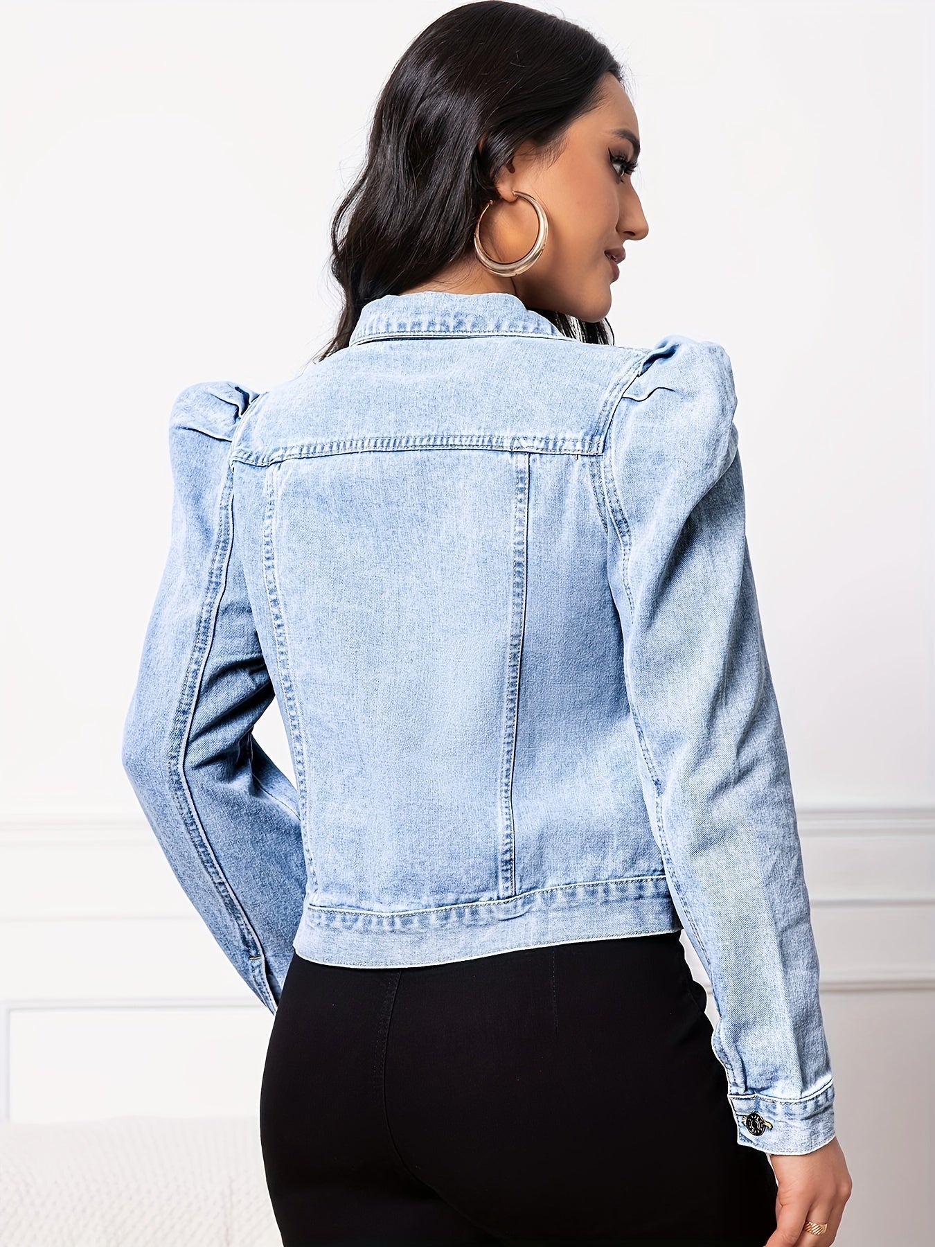 Lunara™ | Lyseblå Denimjakke Med Puffærmer Og Figursyet Feminin Pasform