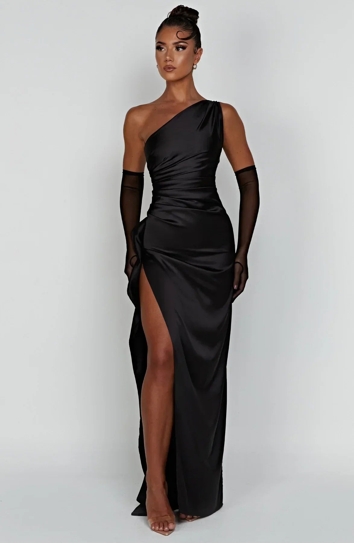 Alessia™ | Damer One-Shoulder Aftenkjole | Satin Gallakjole med Høj Slids og Åben Ryg i Asymmetrisk Design