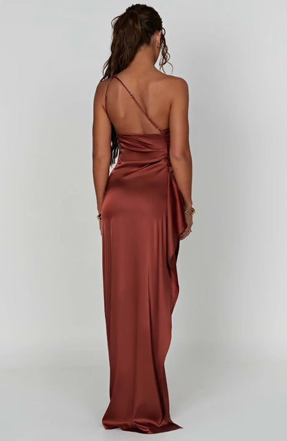 Alessia™ | Damer One-Shoulder Aftenkjole | Satin Gallakjole med Høj Slids og Åben Ryg i Asymmetrisk Design