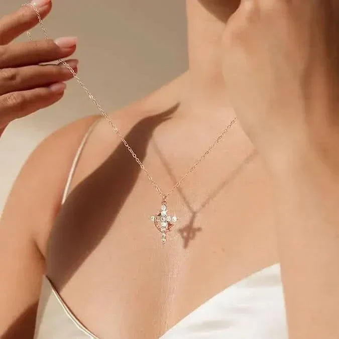 Clara | Zirconia Kors Halskæde
