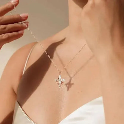 Clara | Zirconia Kors Halskæde