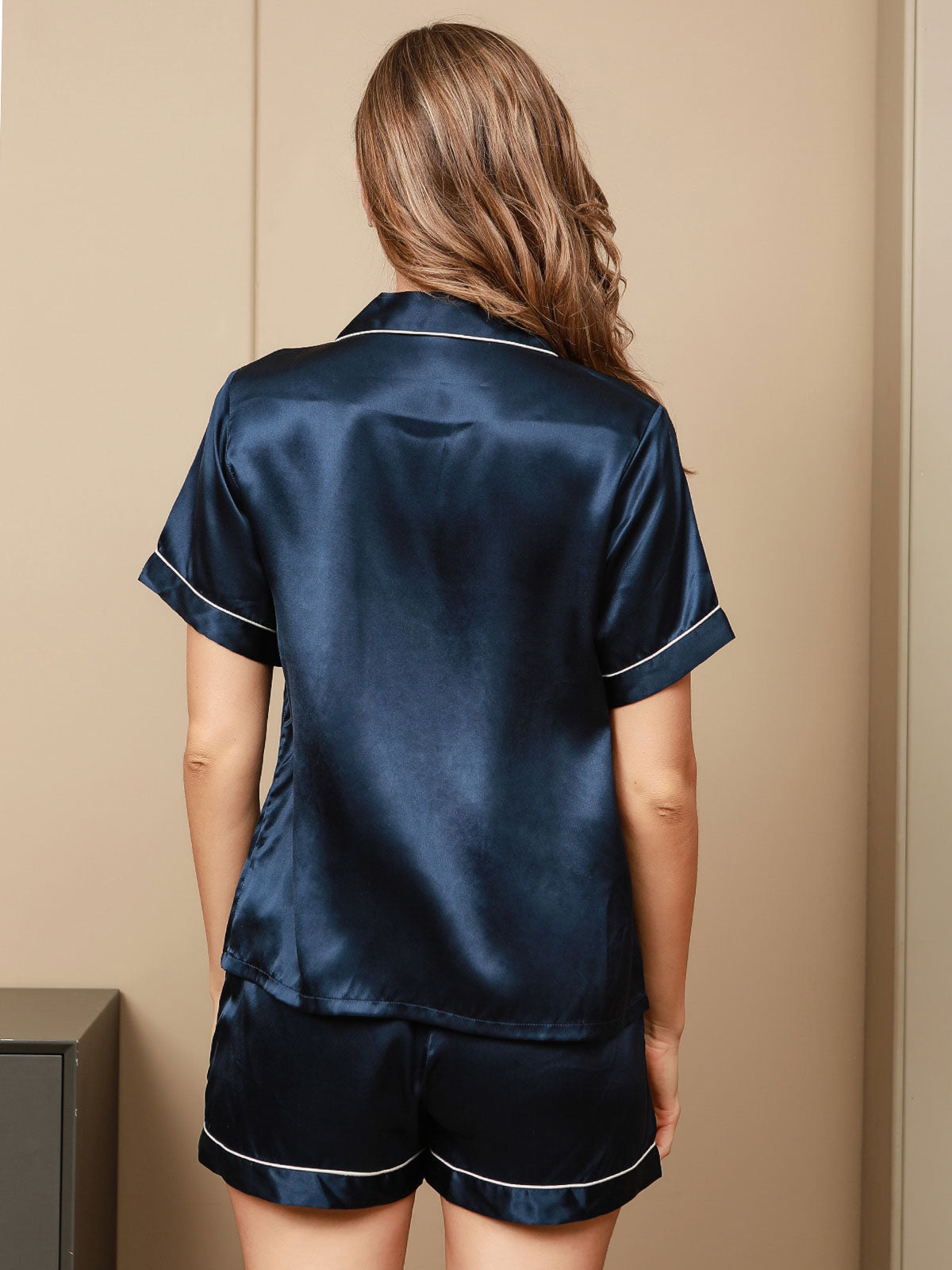 Amaya | Satin Pyjamasæt med Korte Ærmer og Shorts Damer