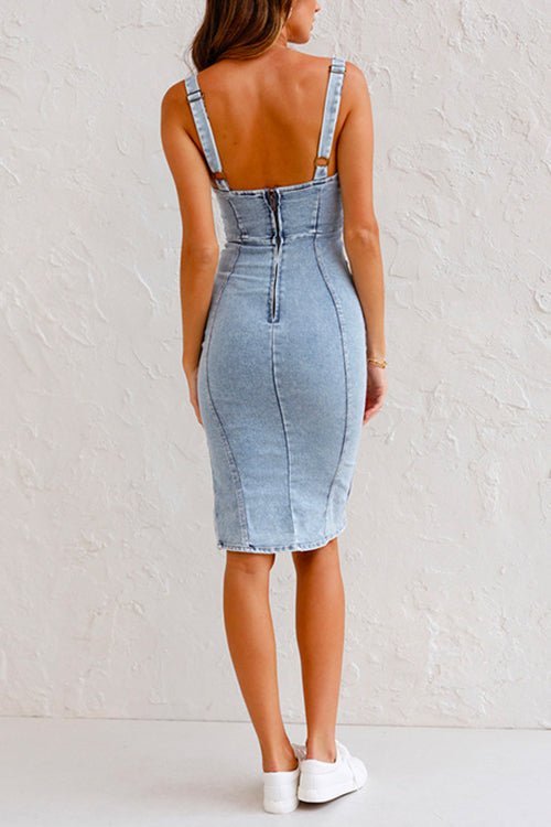 Zayla | Denim Bodycon Kjole til Damer med Slids & Justerbare Stropper – Figursyet & Trendy
