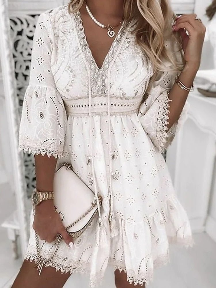 Celestine | Blonde Playsuit Damer Med Dyb V-Hals & A-Linje Shorts