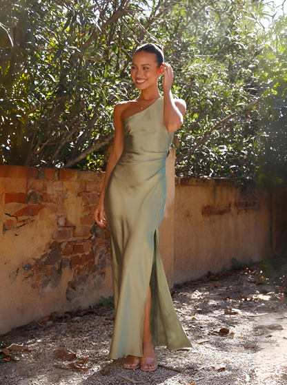 Elvéra™ | Damer Satin One-Shoulder Aftenkjole | Olivengrøn Gallakjole med Åben Ryg og Høj Slids