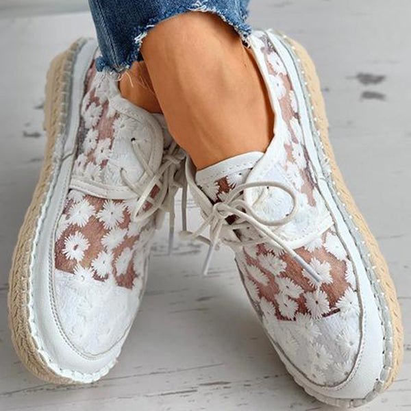 Liora™ | Damer Sneakers i Blonder | Sommersko med Blomstret Broderi og Espadrille-Detalje
